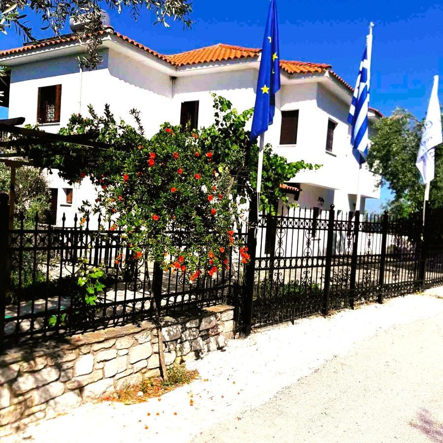 Villa Leonidas Greecefiloxenia Lefókastron Exterior foto