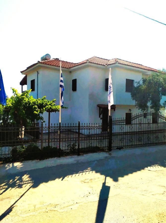 Villa Leonidas Greecefiloxenia Lefókastron Exterior foto