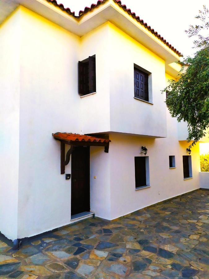 Villa Leonidas Greecefiloxenia Lefókastron Exterior foto