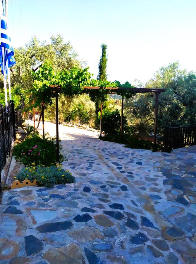 Villa Leonidas Greecefiloxenia Lefókastron Exterior foto